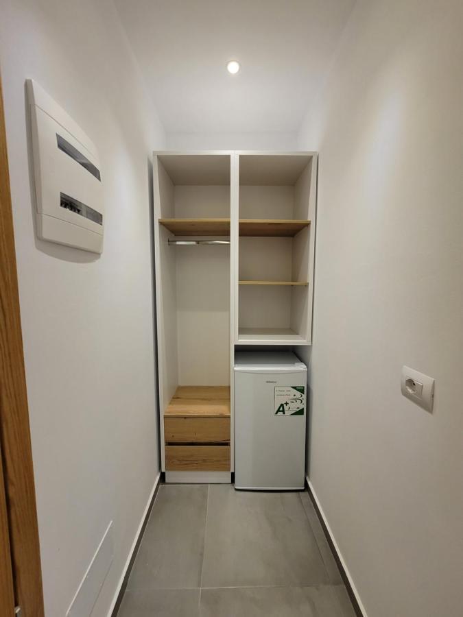 Anxhelo Apartment
