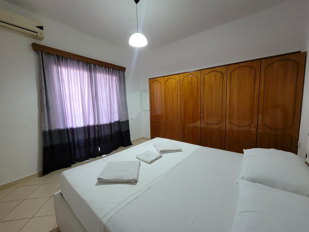 Anxhelo Apartment