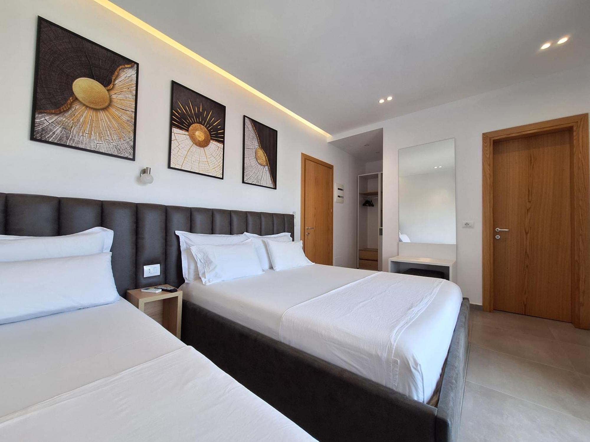 Anxhelo Apartment